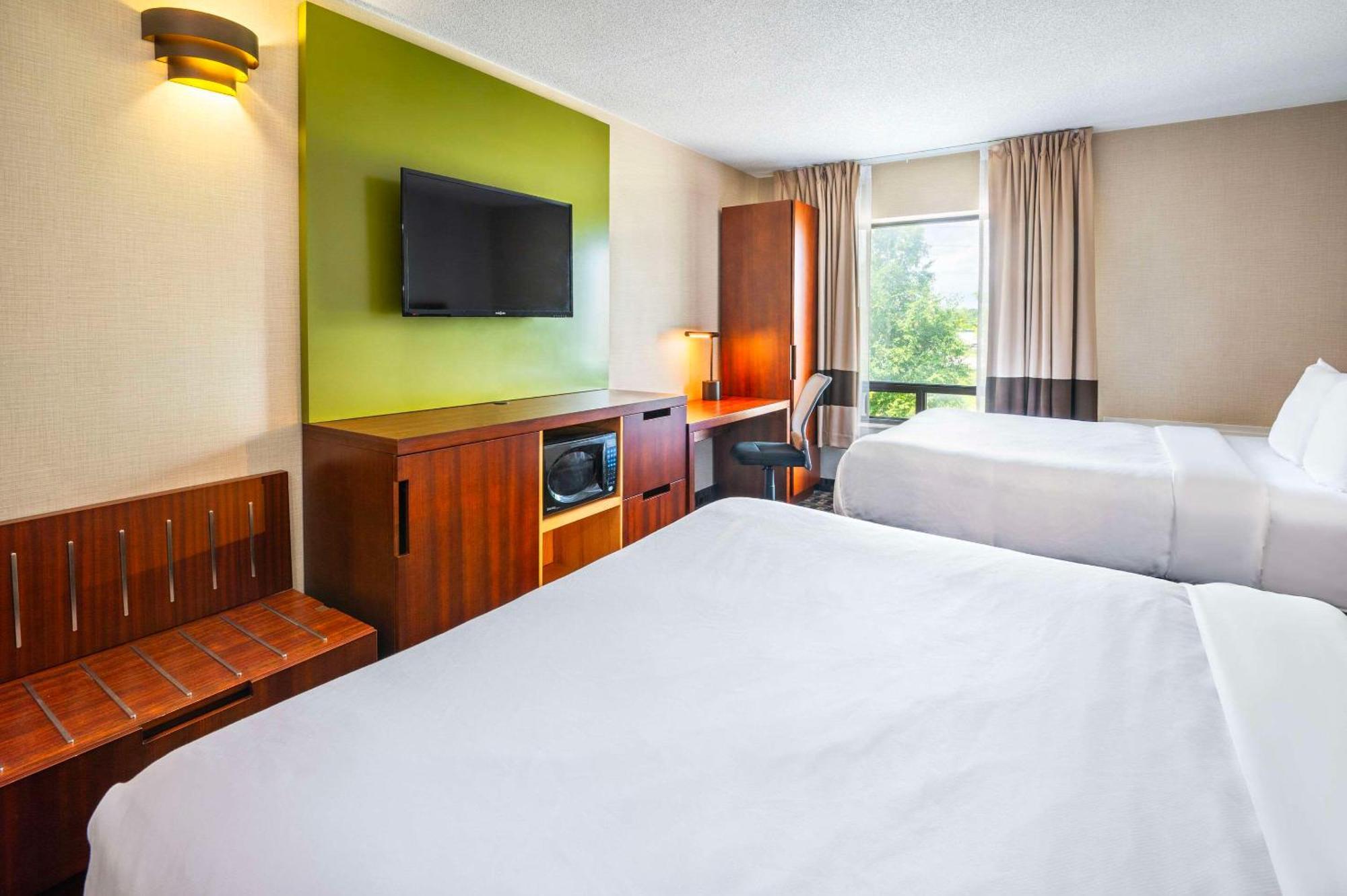 Comfort Inn Midland Exterior photo