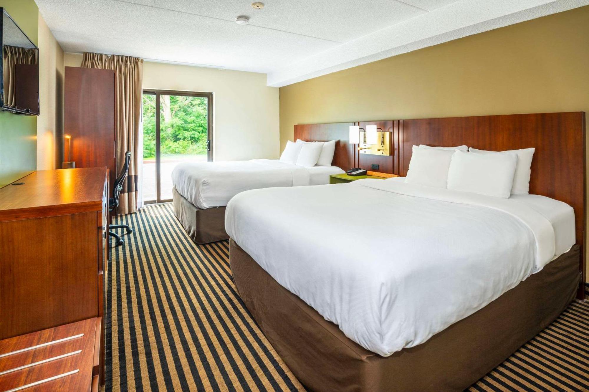 Comfort Inn Midland Exterior photo